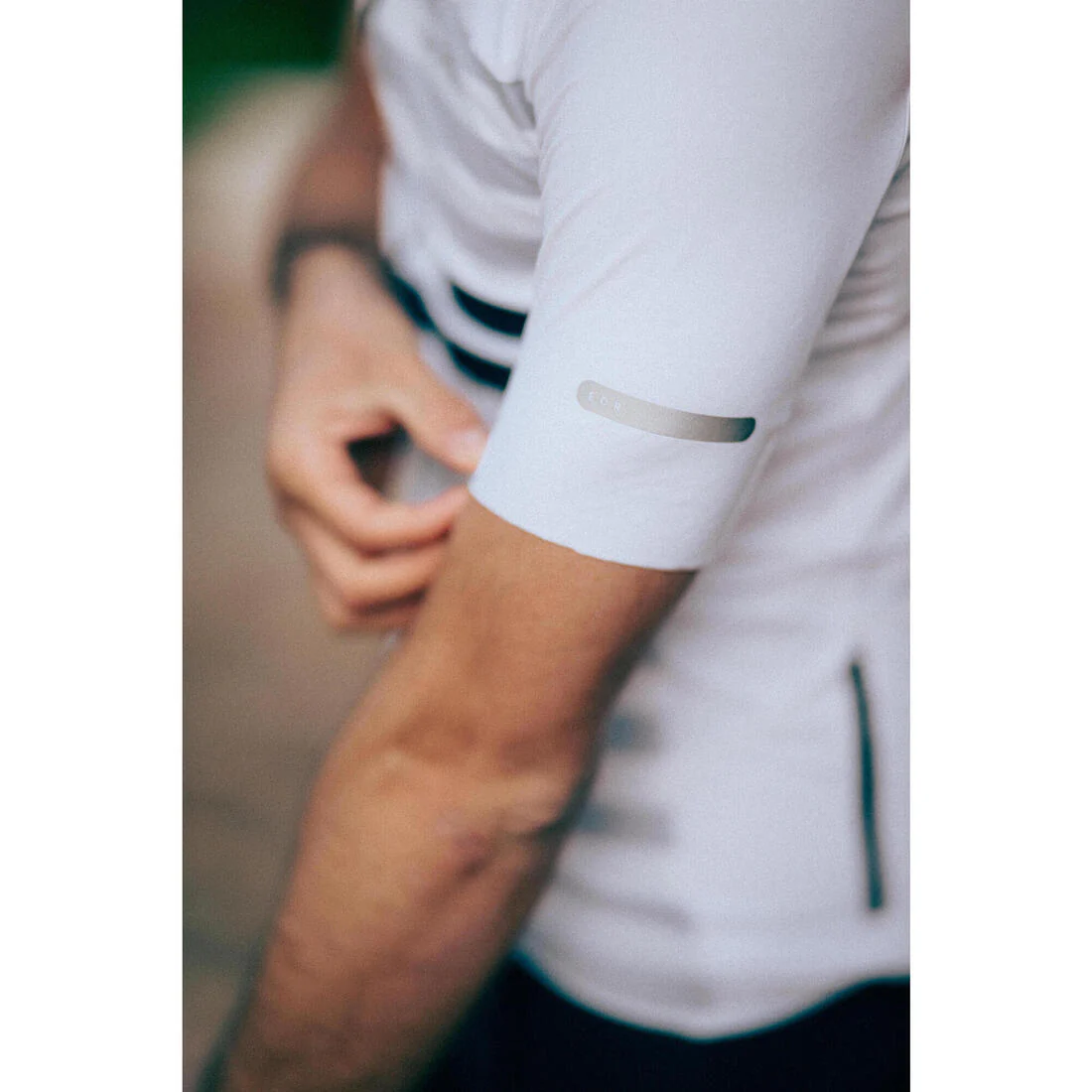 Jersey de ciclismo en carretera ajustado de manga corta gris para hombre EDR 2 - Image 18
