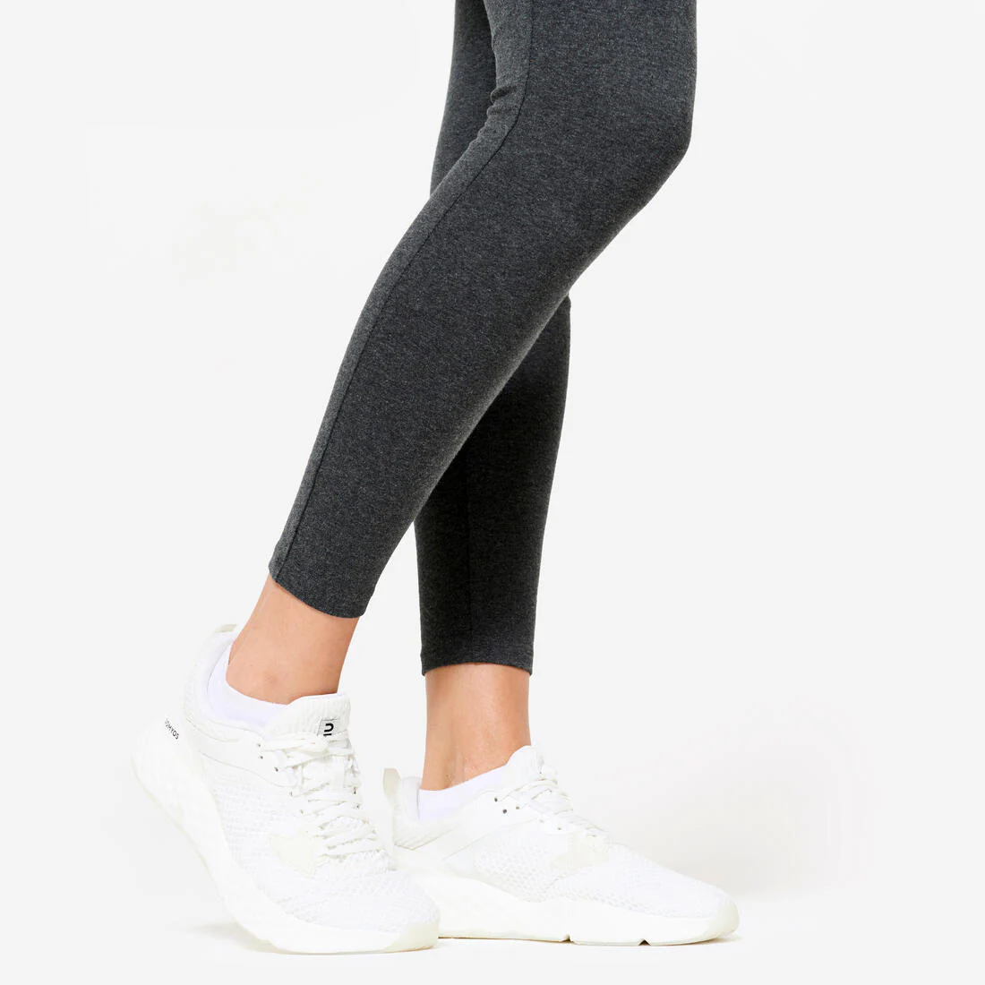 Leggings de fitness de corte slim negros para mujer - Image 10