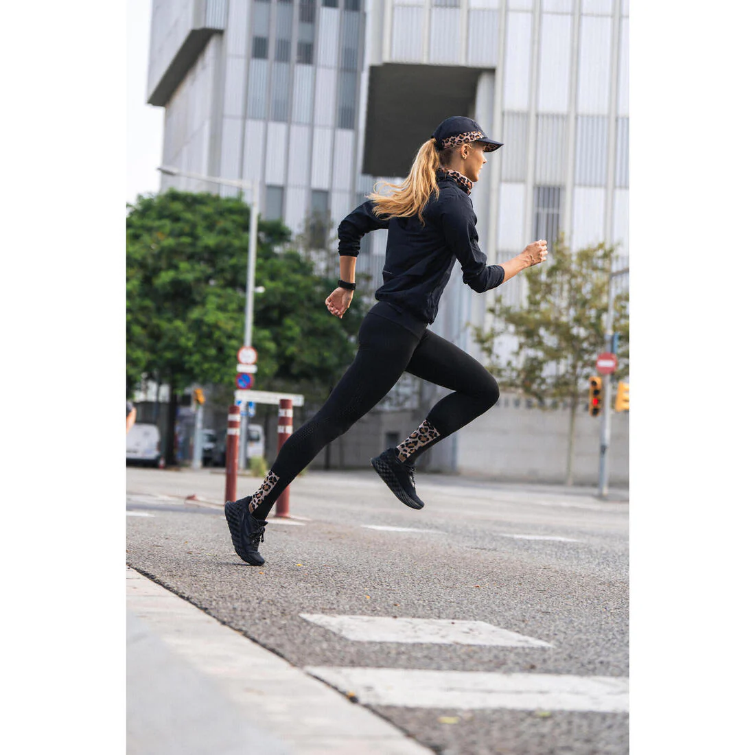 Leggings de running y trail negros para mujer Kiprun Run 900 Light - Image 11