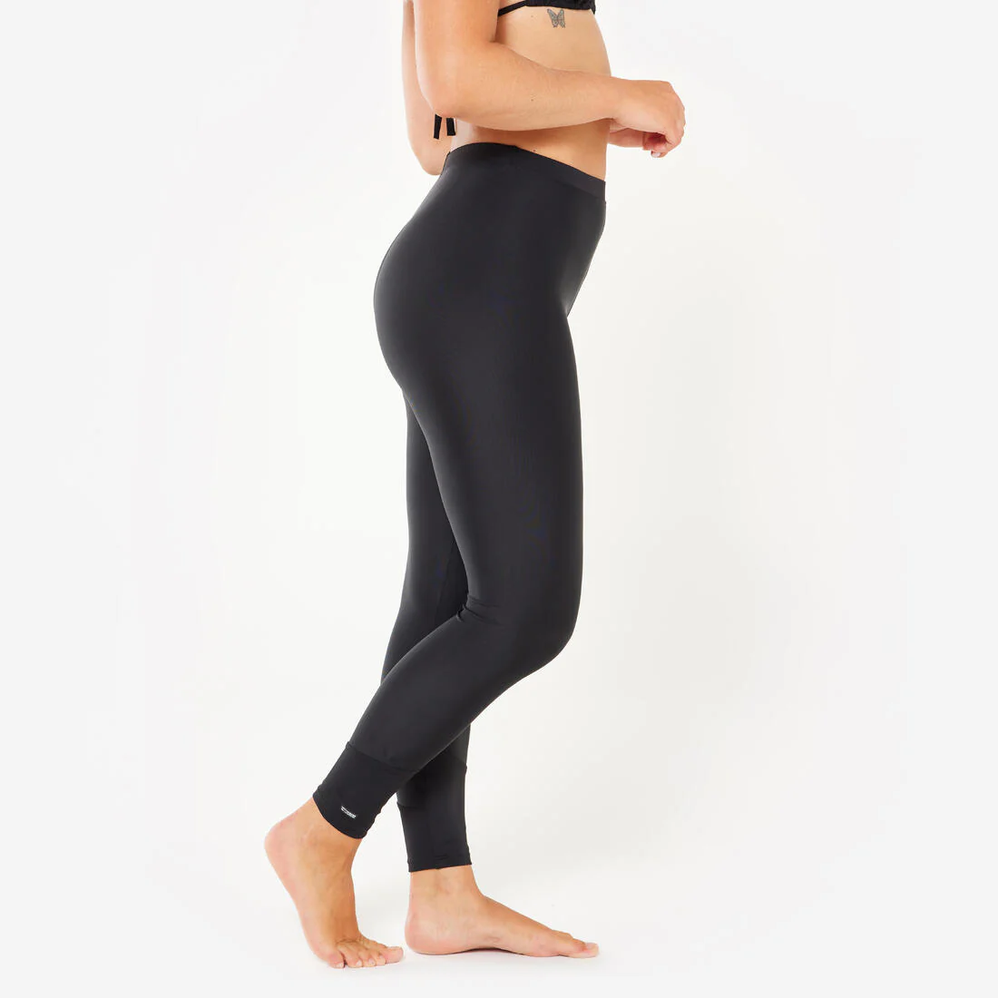 Leggings de surf con UPF50+ negros para mujer - Image 3