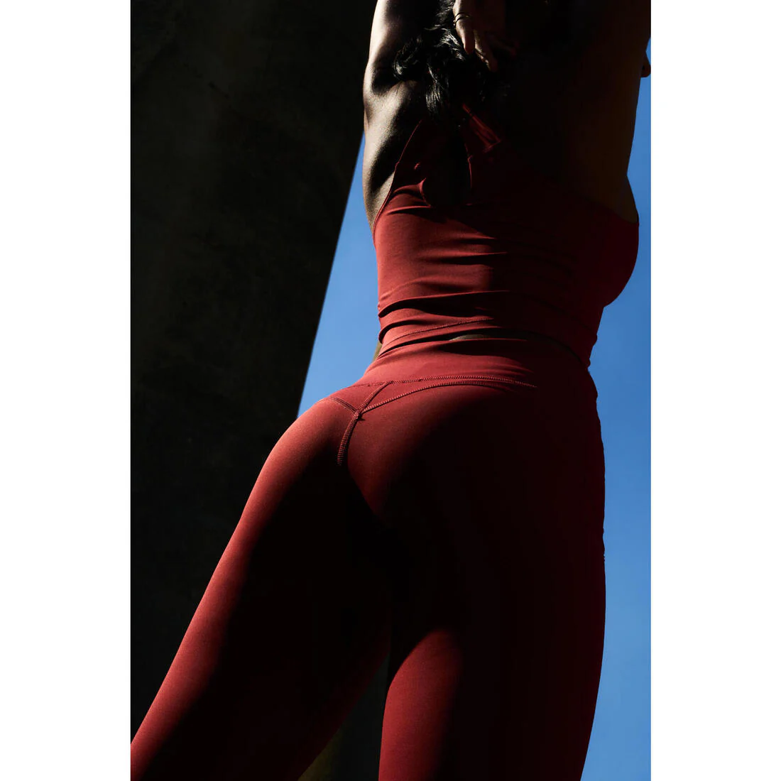 Leggings deportivos con corte moldeador de tiro alto rojo oscuro para mujer - Image 20