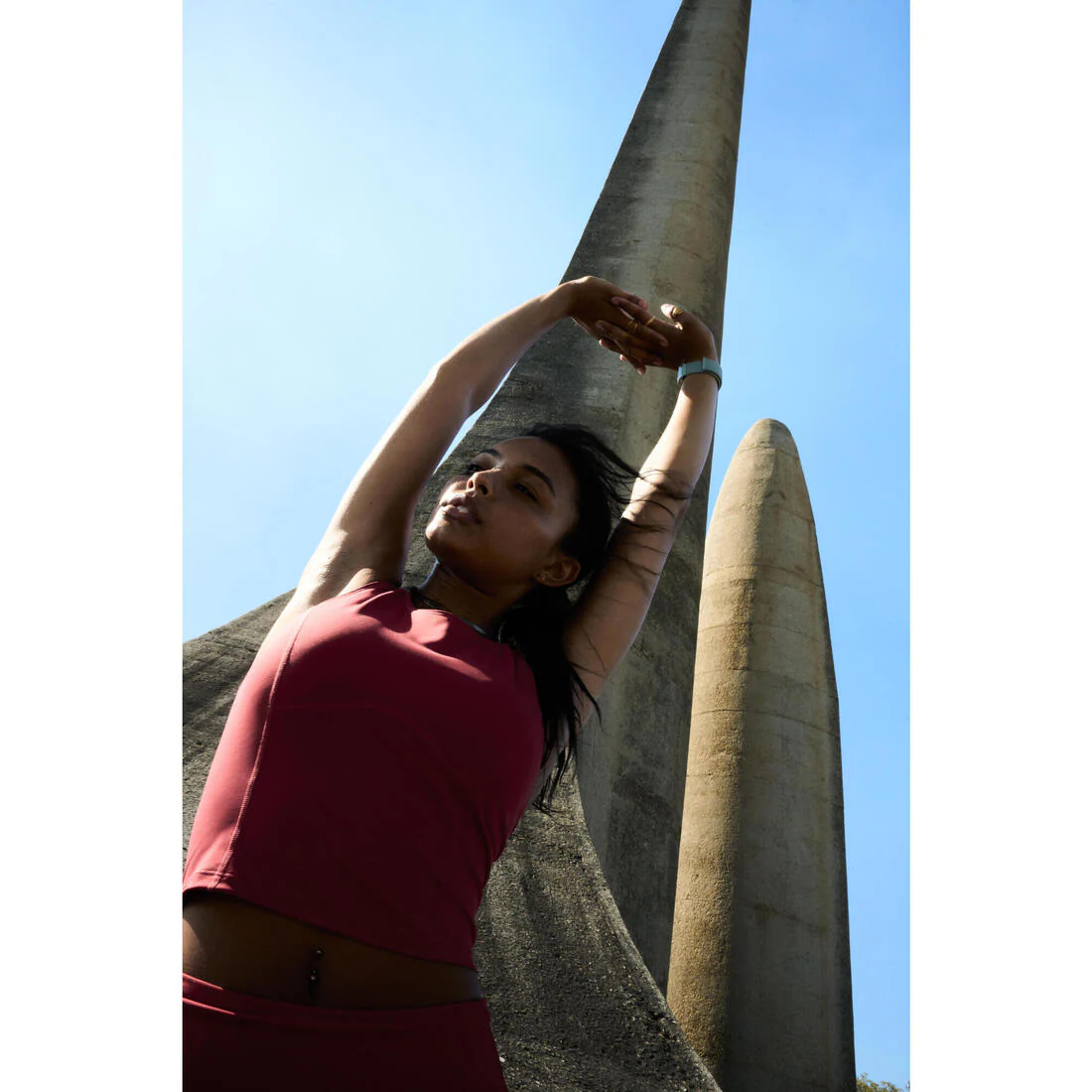 Leggings deportivos con corte moldeador de tiro alto rojo oscuro para mujer - Image 25