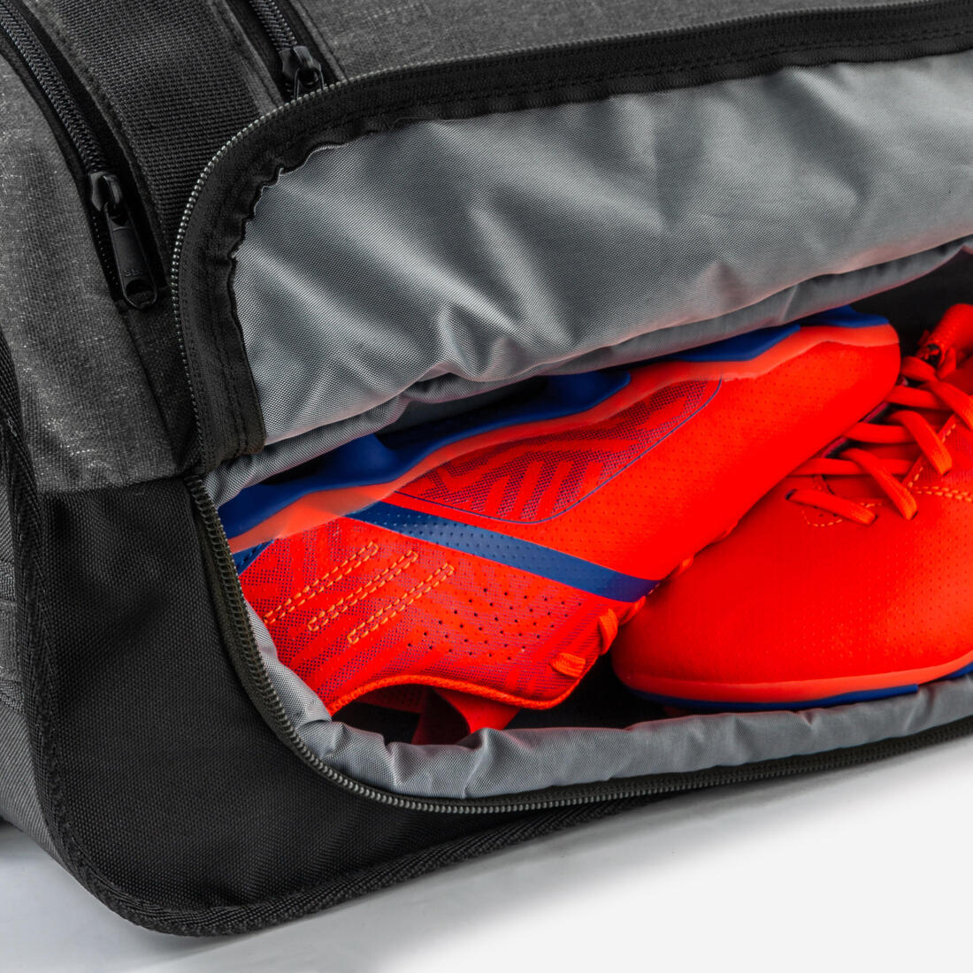 Maleta deportiva de 30 L - ESSENTIAL Negro Gris - Image 8