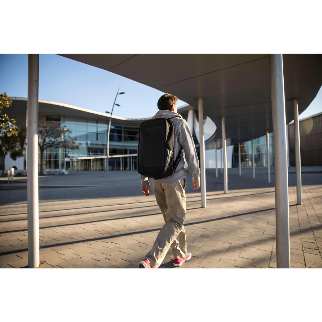 Maleta deportiva de 35 L negra Urban - Image 12