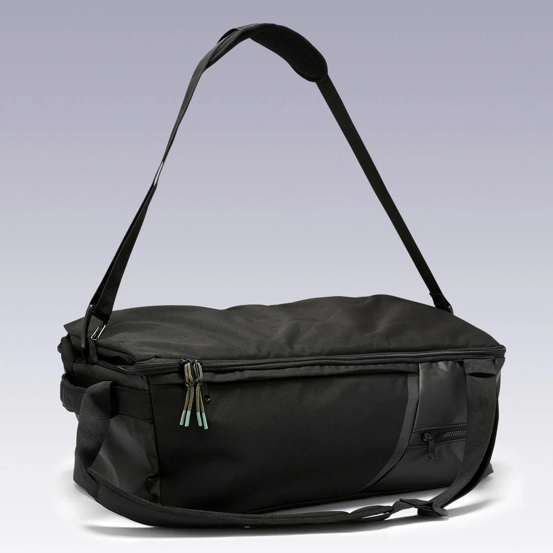 Maleta deportiva de 55 L negra Urban - Image 2