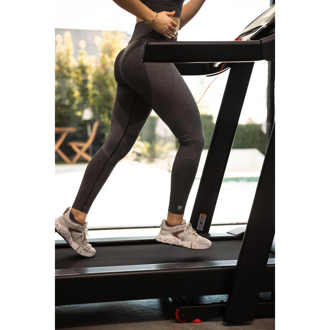 Mallas de Fitness Gris Sin Costuras Cintura Alta Bolsillo para Teléfono - Image 25