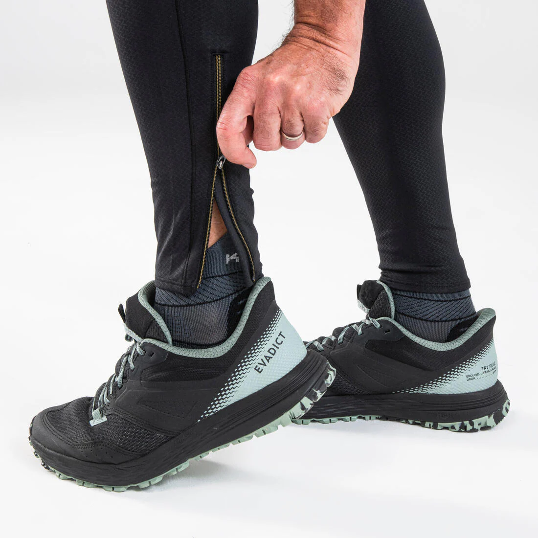 Mallas Trail Running Emboss Hombre Negro Largo - Image 10