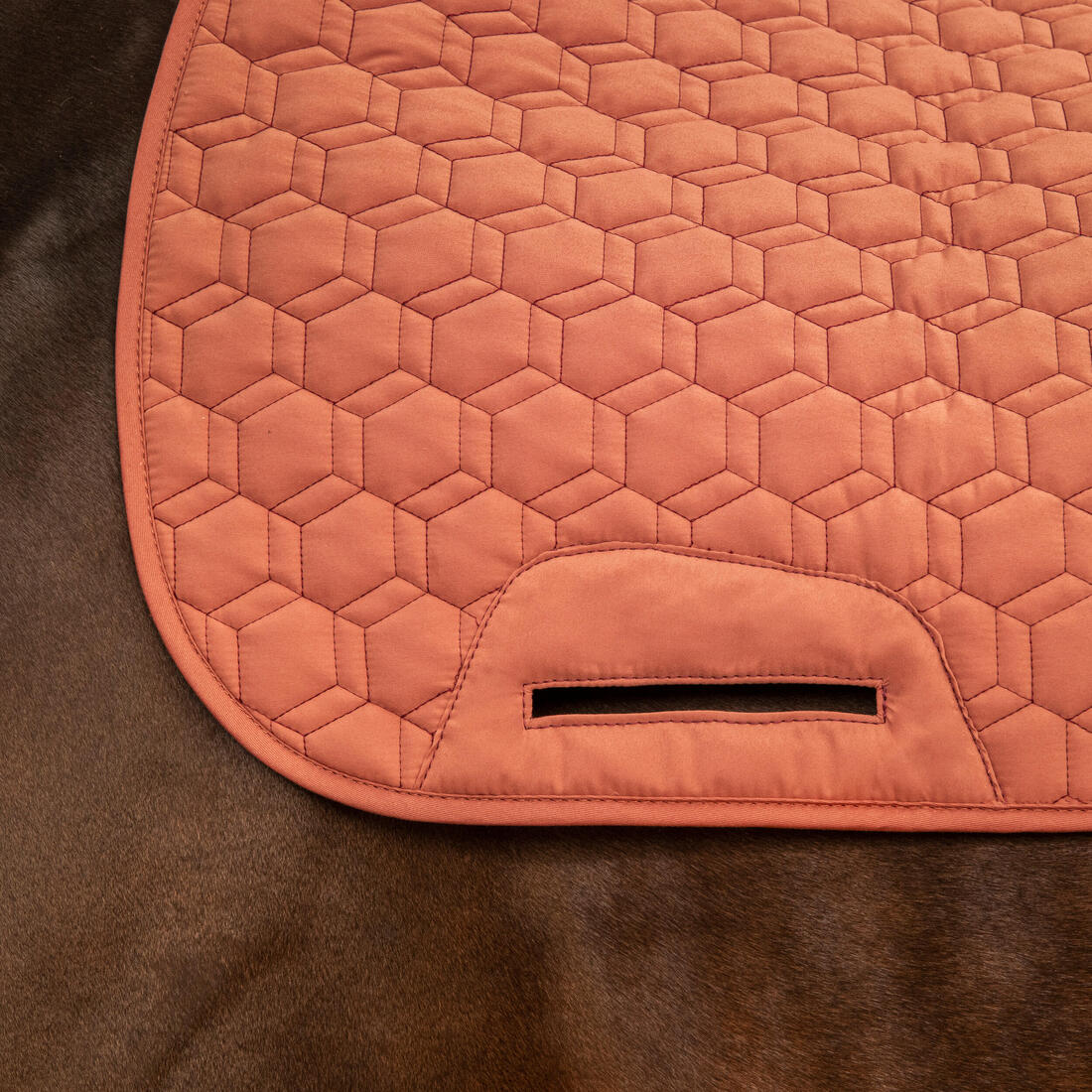 Manta de silla de equitación reversible negro y burdeos para caballo y poni 500 - Image 16