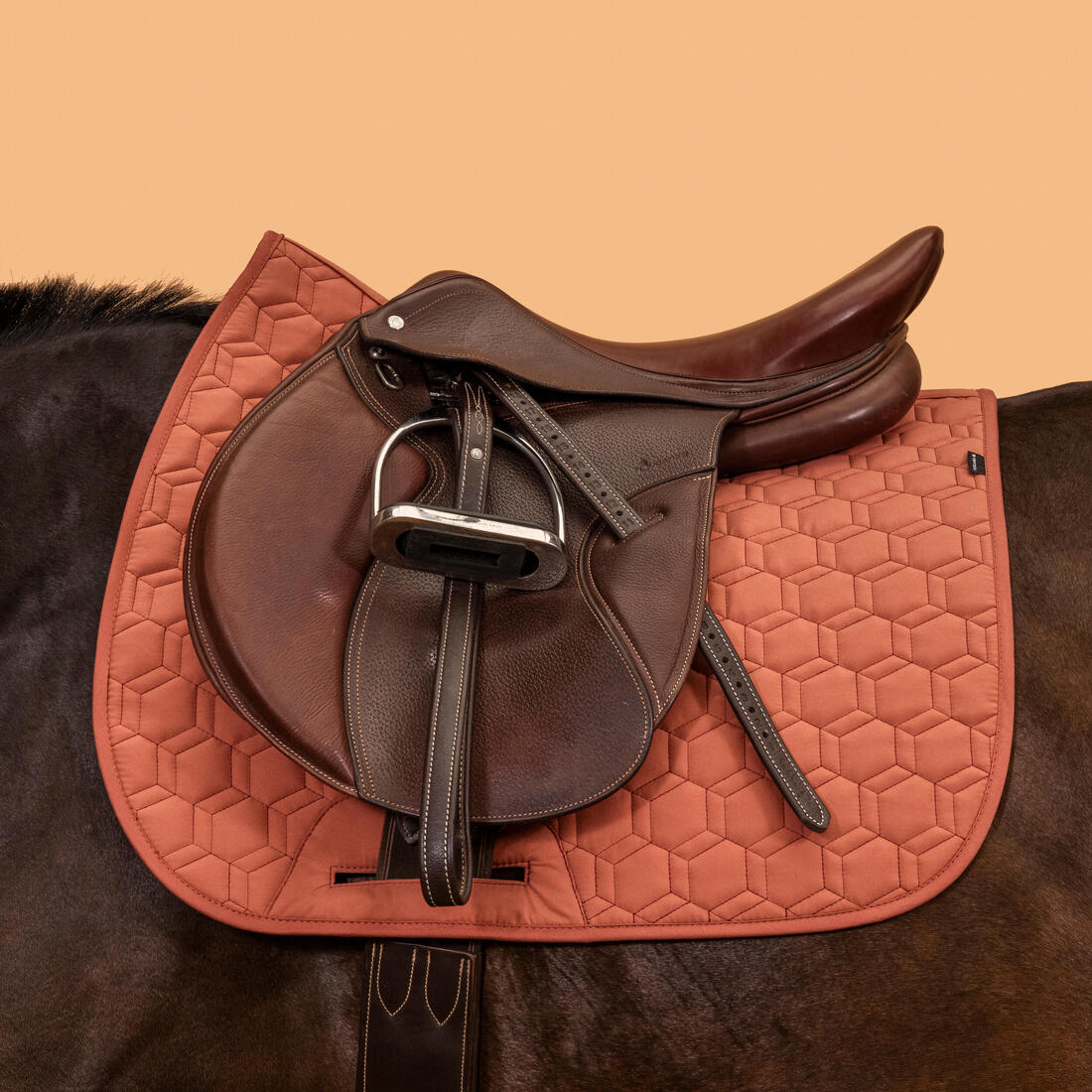 Manta de silla de equitación reversible negro y burdeos para caballo y poni 500 - Image 4