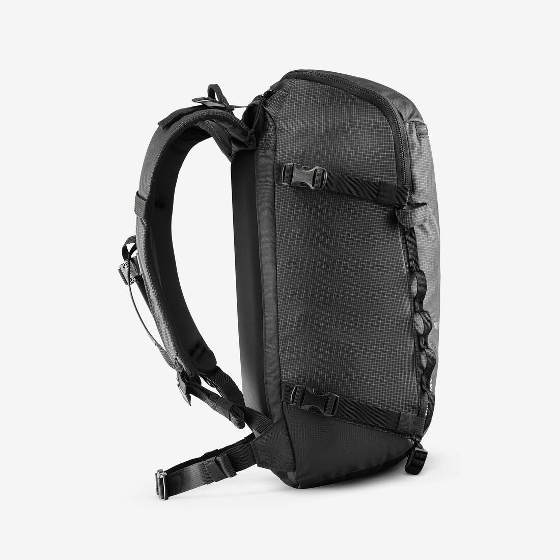 Mochila de alpinismo de 22 litros negra Alpinism - Image 5