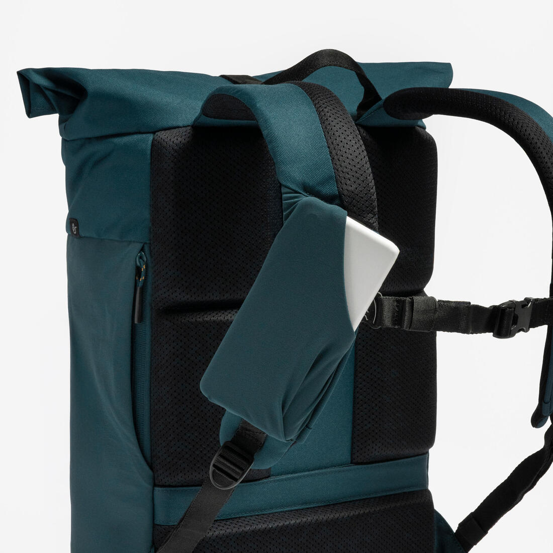 Mochila de senderismo con apertura rolltop de 23 L Escape 500 - Image 12