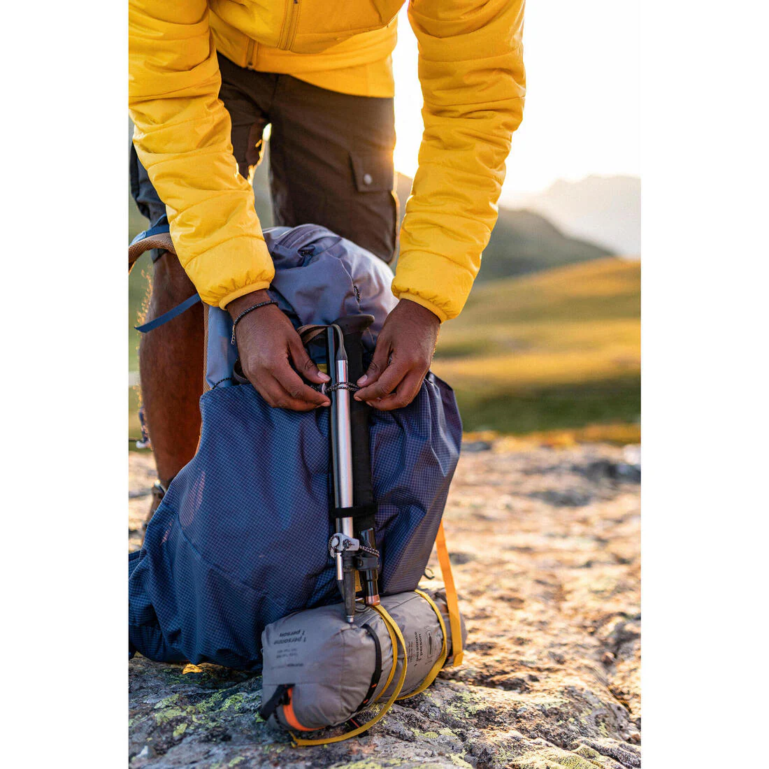 Mochila de trekking ligera de 50+10 L para hombre MT900 Light - Image 13