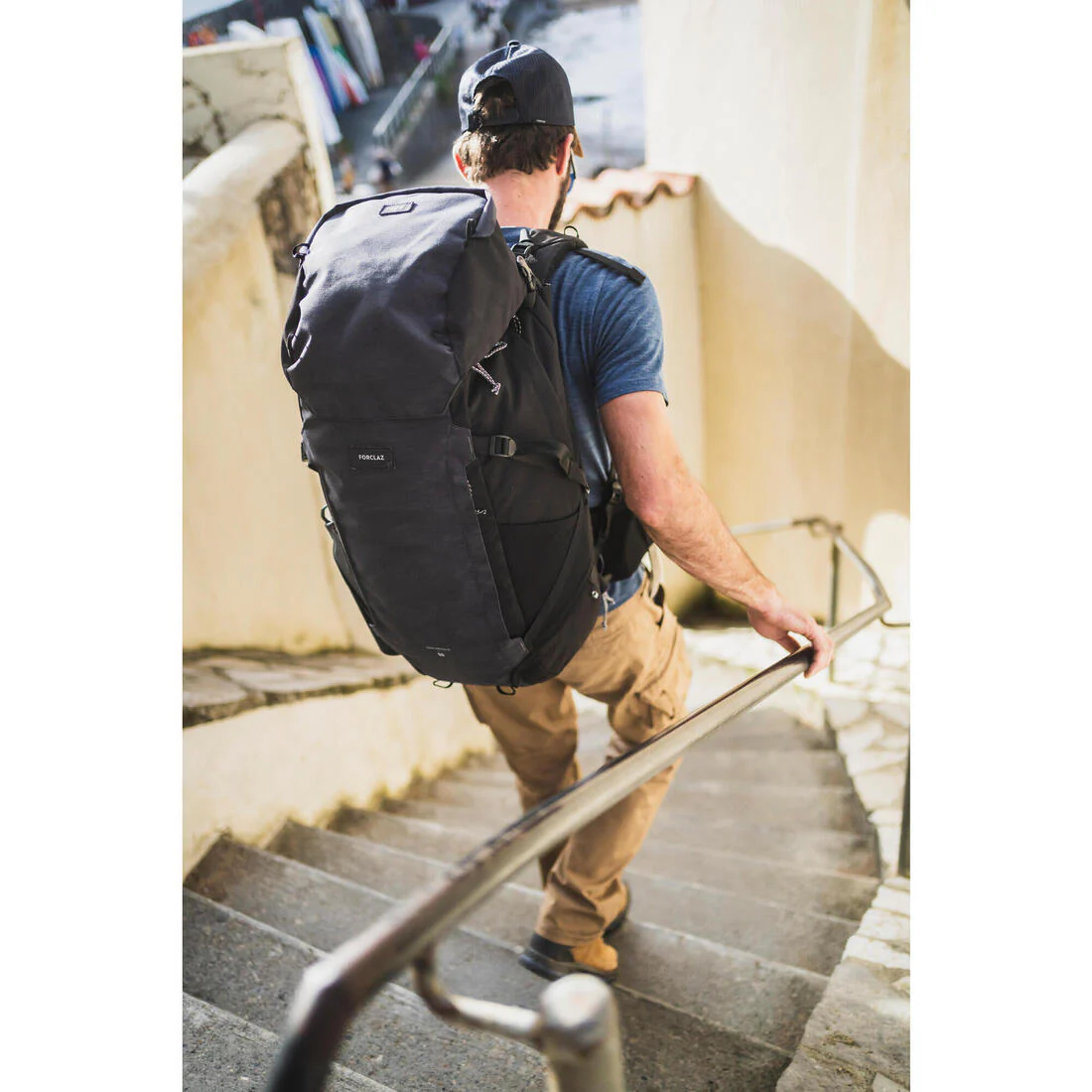 Mochila de viaje y trekking con apertura de 50 + 6 L para hombre Travel 900 - Image 14