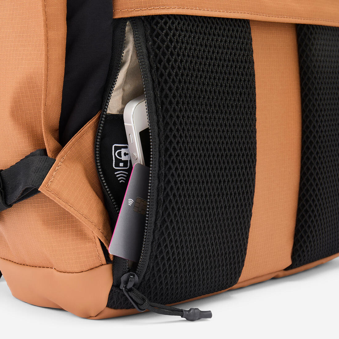 Mochila deportiva con tejido ripstop de 15 L con compartimento para laptop - Image 5