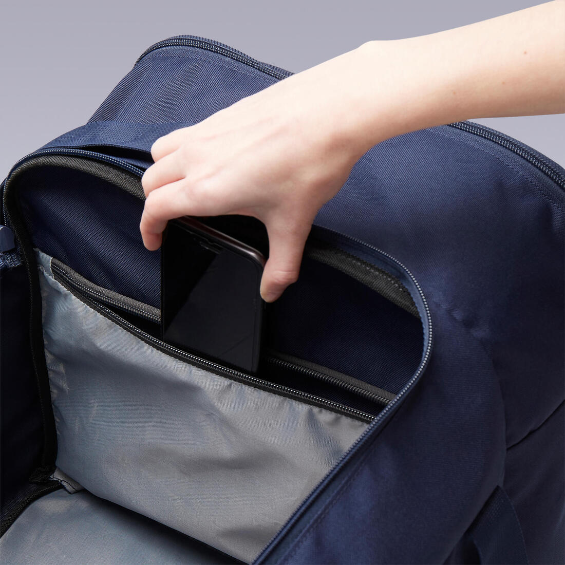 Mochila deportiva de 75 L azul Essential - Image 3