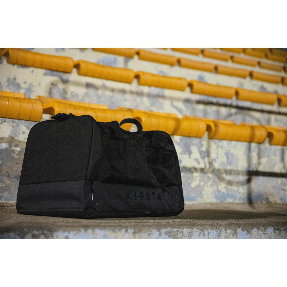 Mochila deportiva rígida de 75 L negra - Image 16