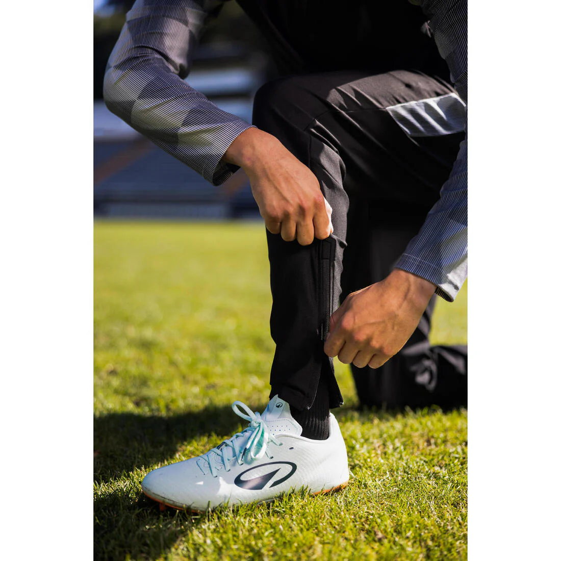 Pantalón de futbol de entrenamiento negro con amarillo para adulto Viralto Wave - Image 14