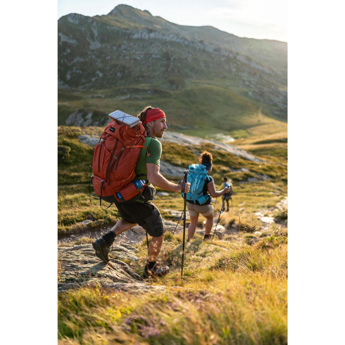 Pantalón de trekking montaña transformable 2 en 1 resistente para hombre MT100 - Image 9