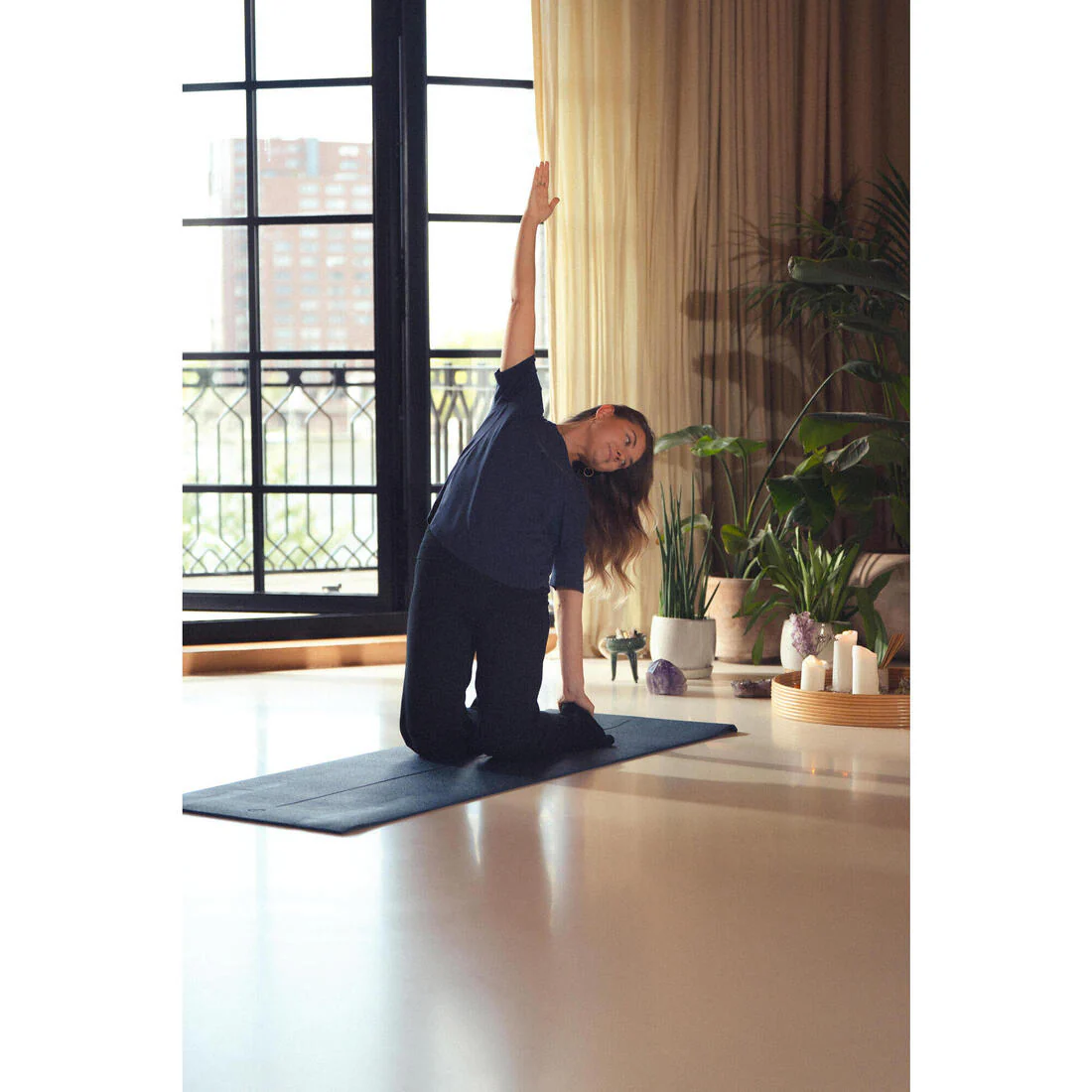 Pantalón de yoga suave de tiro ultra negro para mujer - Image 9