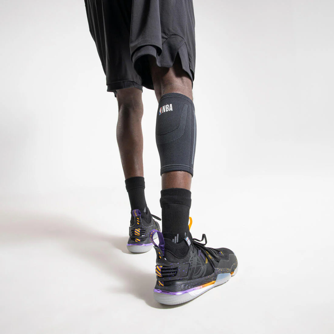 Pantorrillera de sujeción izquierda/derecha adulto NBA - Soft 300 negro - Image 4