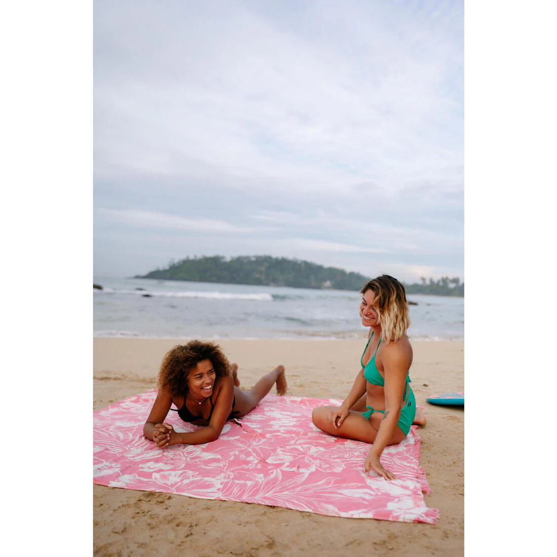 Panty de bikini anudada roja para mujer Sofy - Image 25