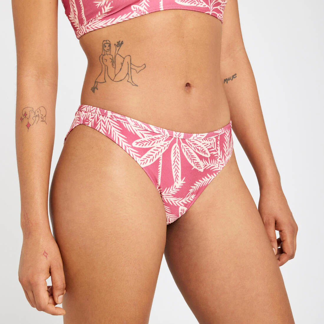 Panty de bikini de surf tipo tanga rosa texturizado para mujer Lulu Palmer - Image 4