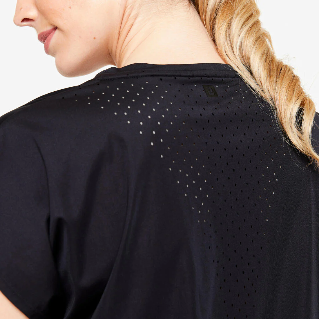 Playera Cardio Training Mujer Negro Corte Láser - Image 19