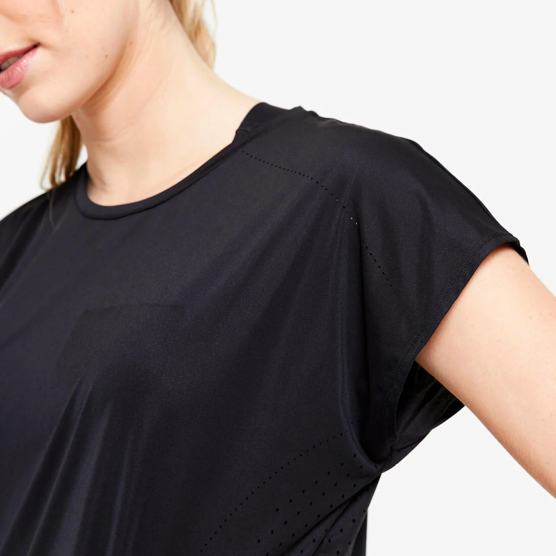 Playera Cardio Training Mujer Negro Corte Láser - Image 23