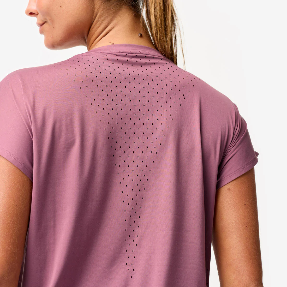 Playera Cardio Training Mujer Negro Corte Láser - Image 8