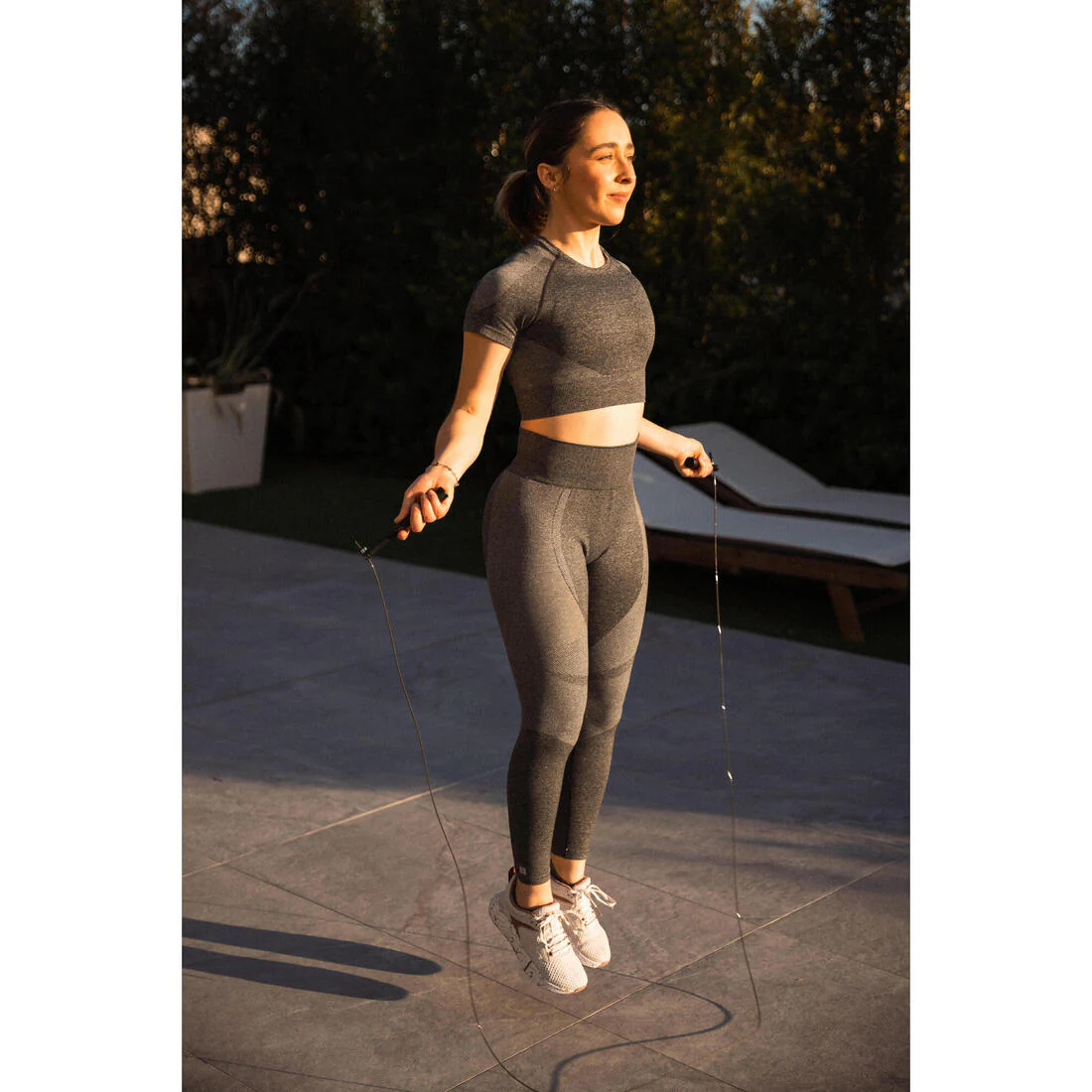 Playera Crop-Top Fitness Sin Costuras Manga Corta - Image 17