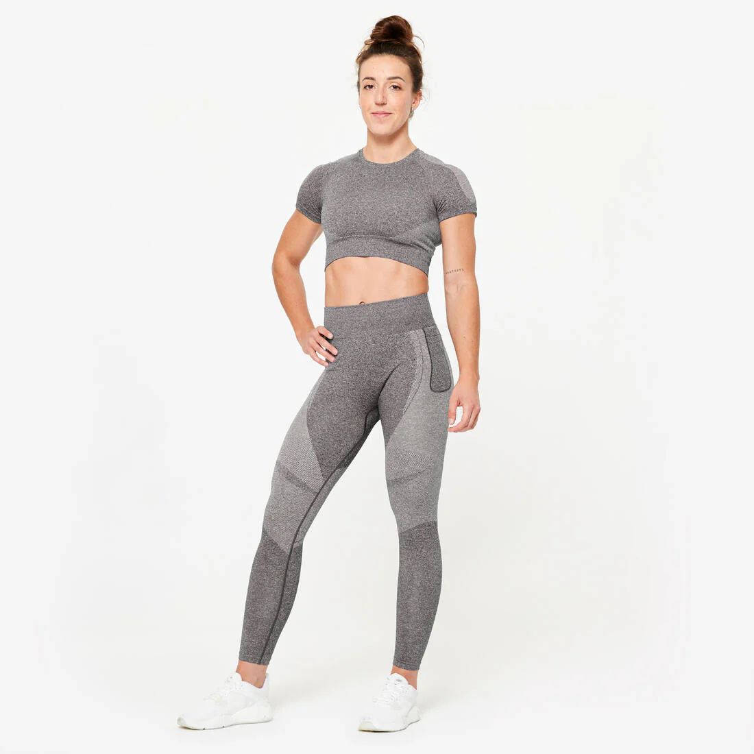 Playera Crop-Top Fitness Sin Costuras Manga Corta - Image 4