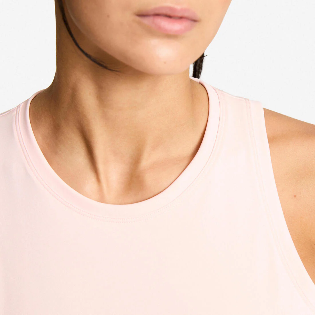Playera de fitness/cardio sin mangas y de corte recto negra para mujer - Image 31