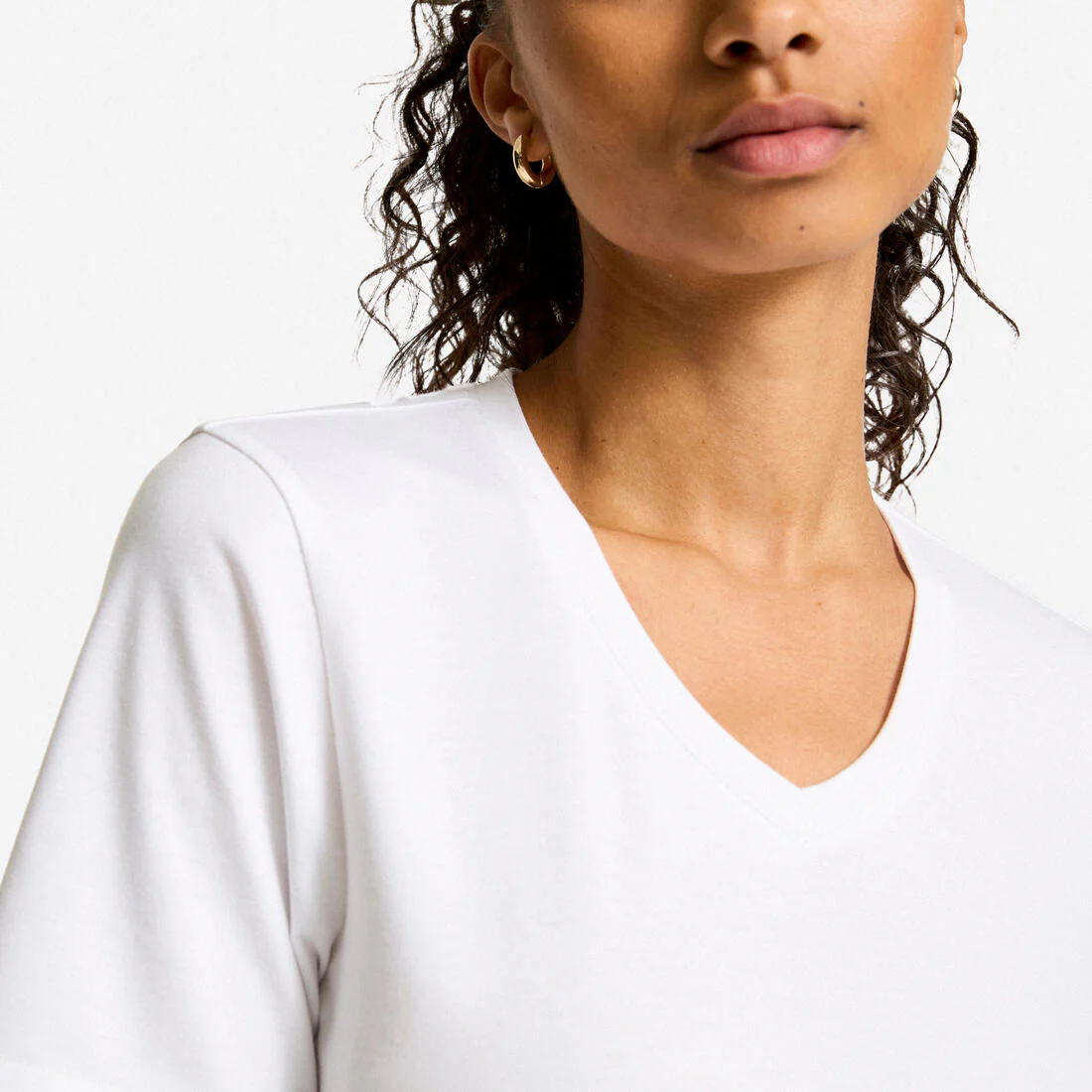 Playera de fitness de cuello V negra para mujer Coolmax - Image 10