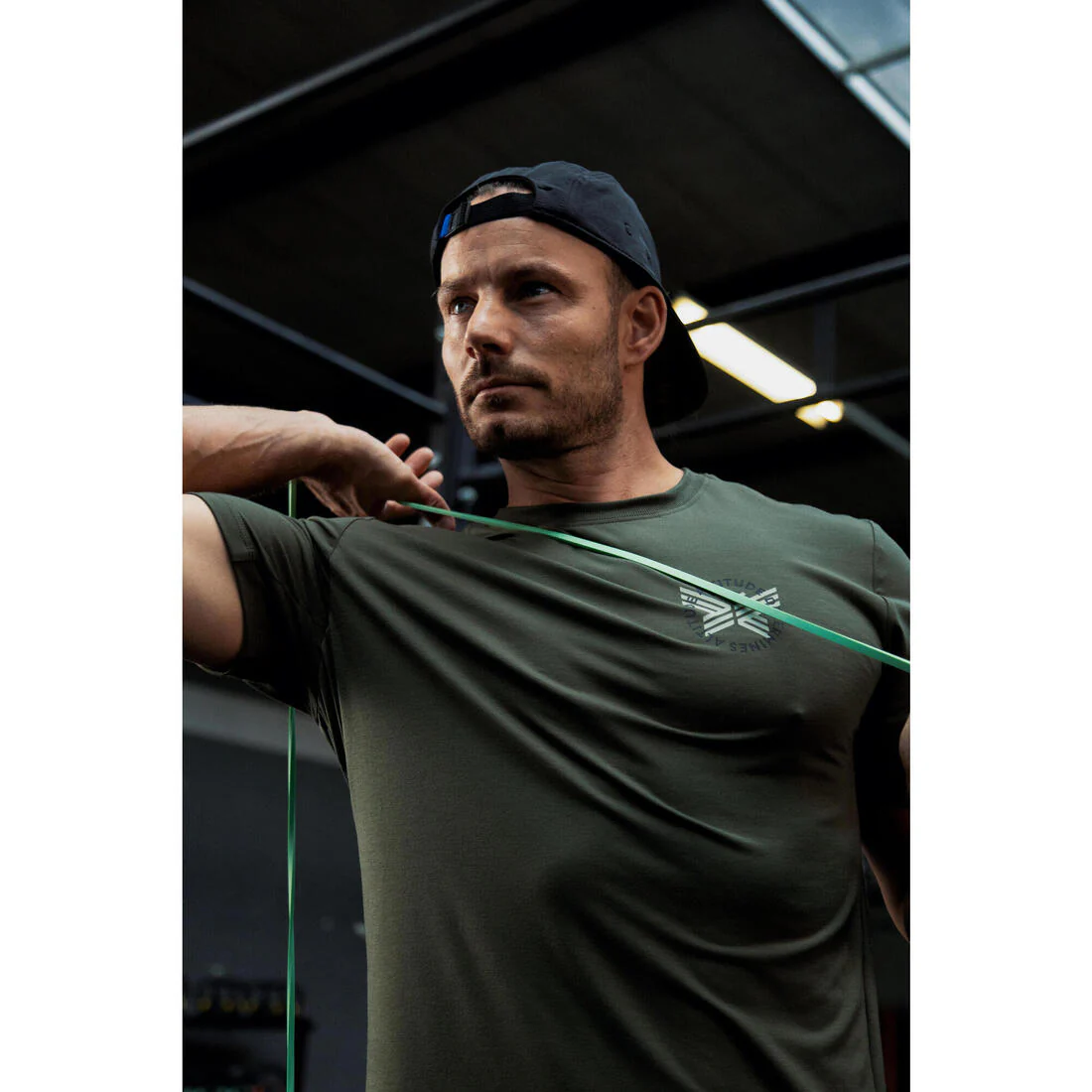 Playera de fitness elástica y ligera negro con para hombre - Image 15