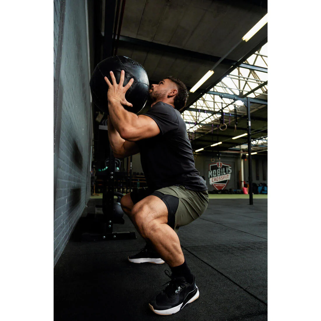 Playera de fitness elástica y ligera negro con para hombre - Image 21