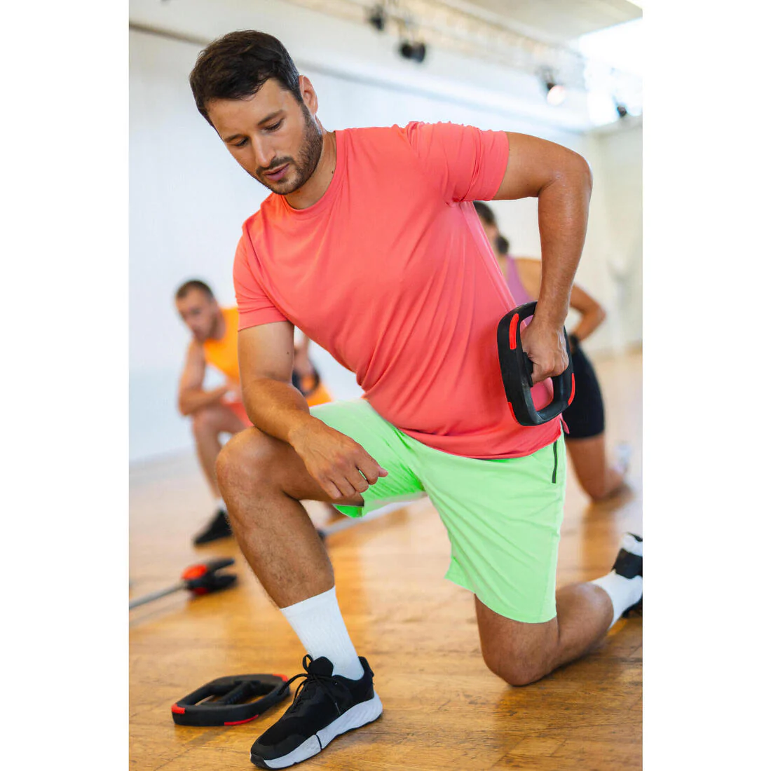Camiseta Fitness Hombre Negro Humo Manga Corta Cuello Redondo Transpirable - Image 41