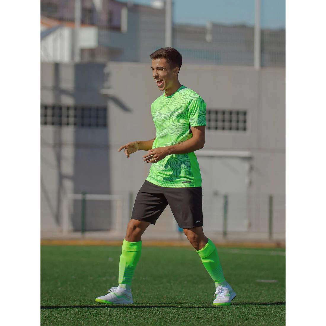 Playera de futbol de manga corta amarillo, gris y negro para adulto Viralto Wave - Image 21