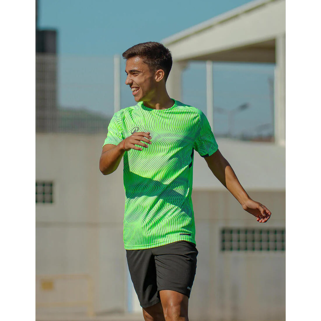 Playera de futbol de manga corta amarillo, gris y negro para adulto Viralto Wave - Image 32