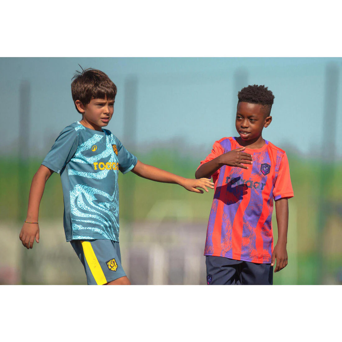 Playera de futbol de rayas azules y violetas con rinoceronte para niños Viralto - Image 32