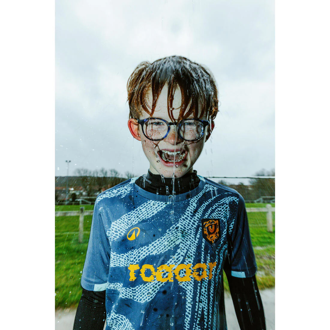 Playera de futbol de rayas azules y violetas con rinoceronte para niños Viralto - Image 47