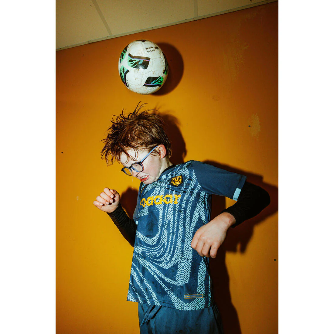 Playera de futbol de rayas azules y violetas con rinoceronte para niños Viralto - Image 51
