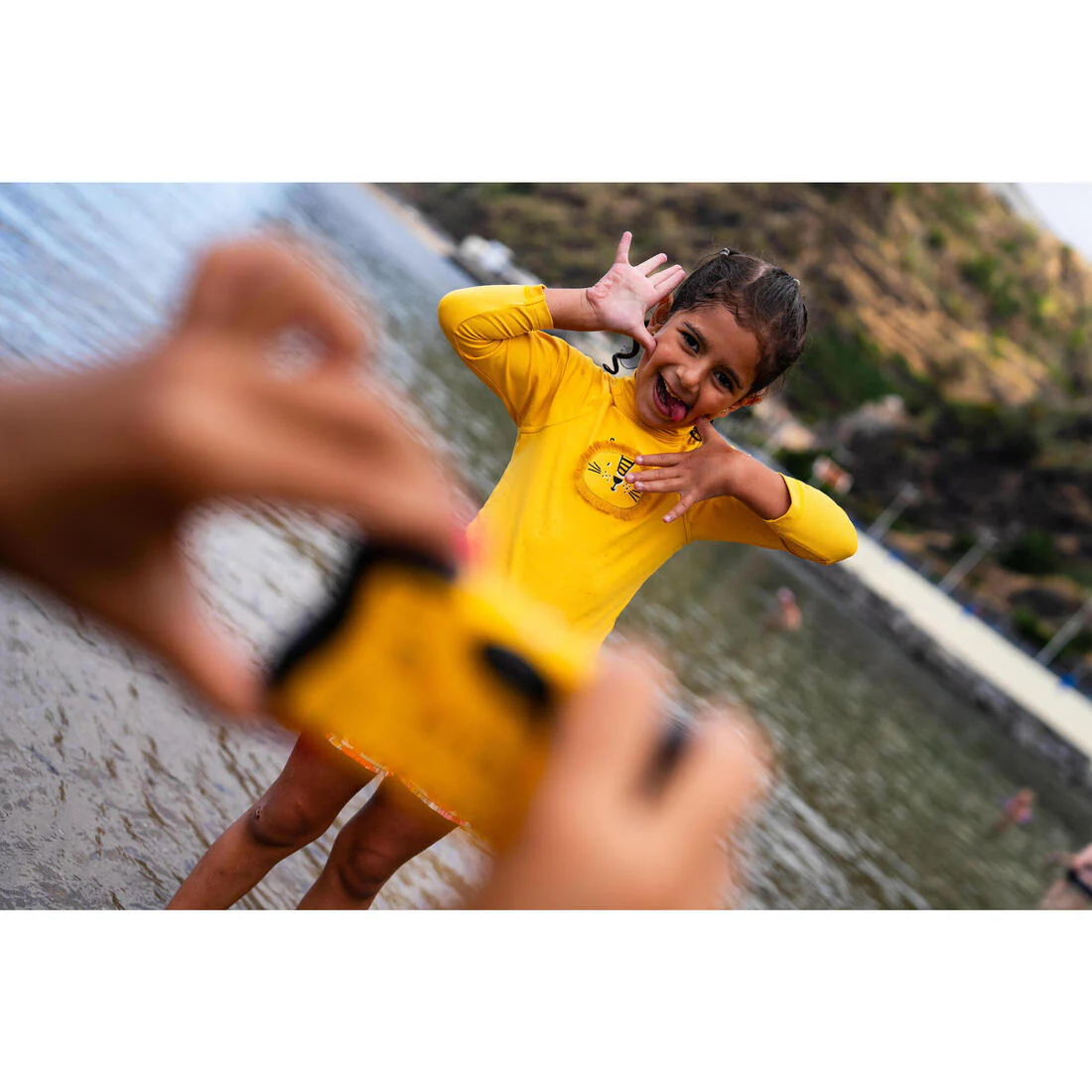 Playera de natación anti-UV de manga larga con estampado de sabana para bebé - Image 24
