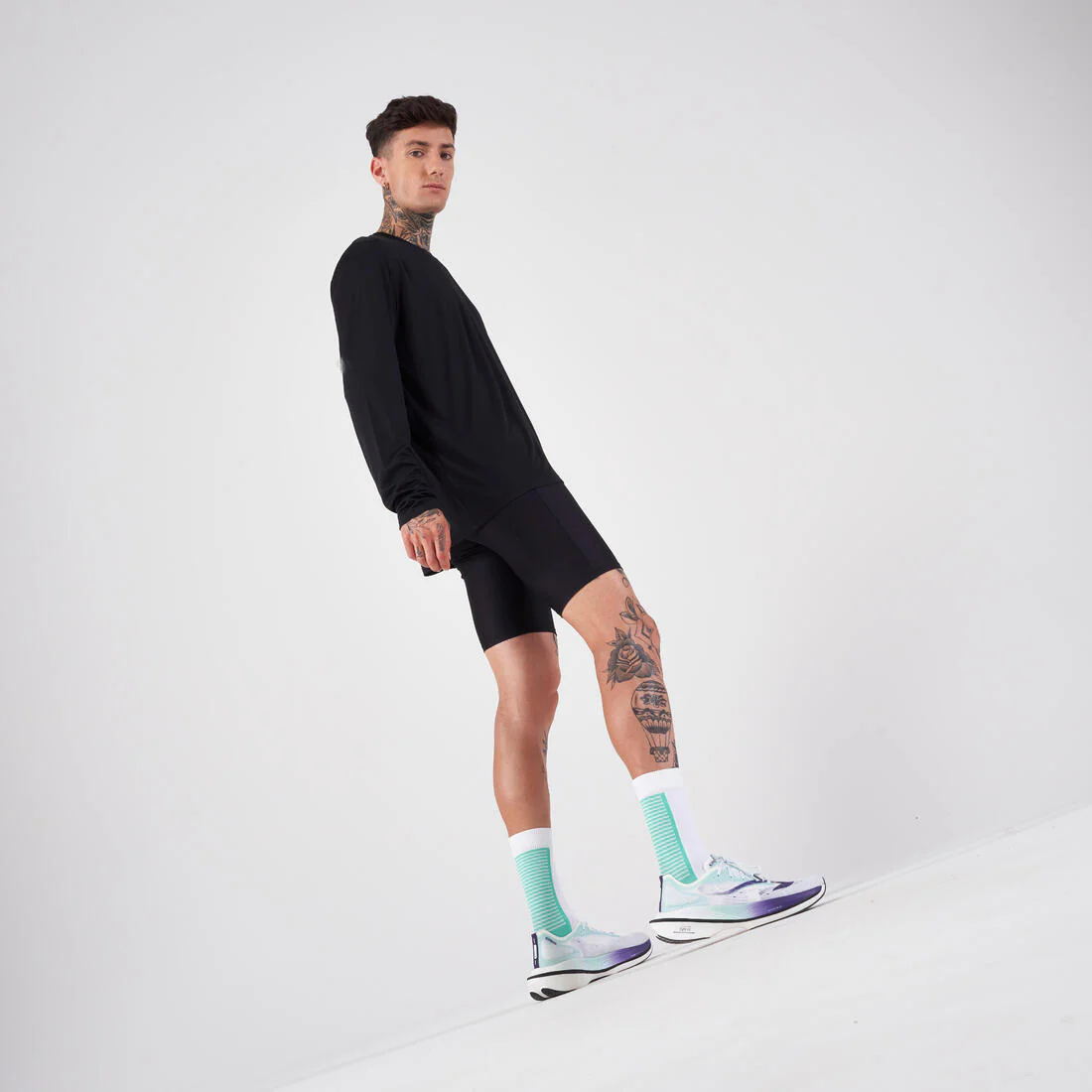 Playera de running de manga larga anti-UV negra para hombre Kiprun Dry 500 - Image 14