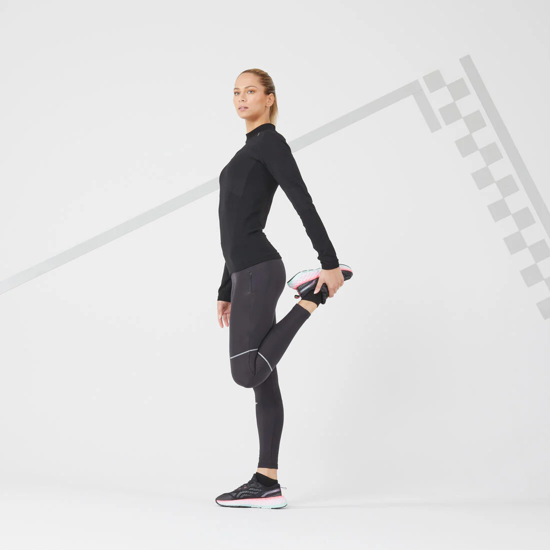 Playera de running de manga larga sin costuras para mujer Kiprun Skincare negro - Image 2