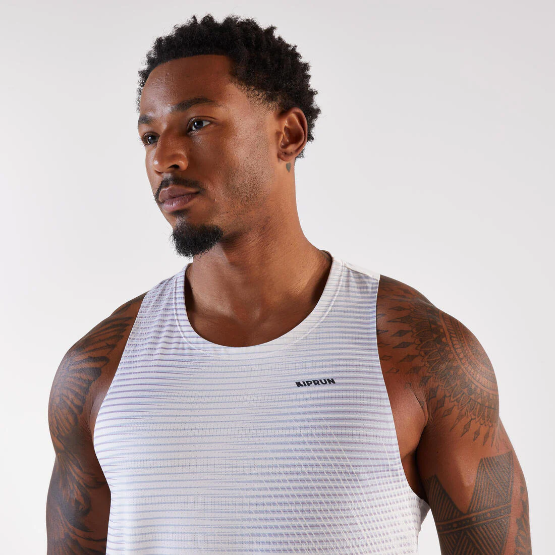 Playera de running sin mangas blanca 900 Light - Image 5
