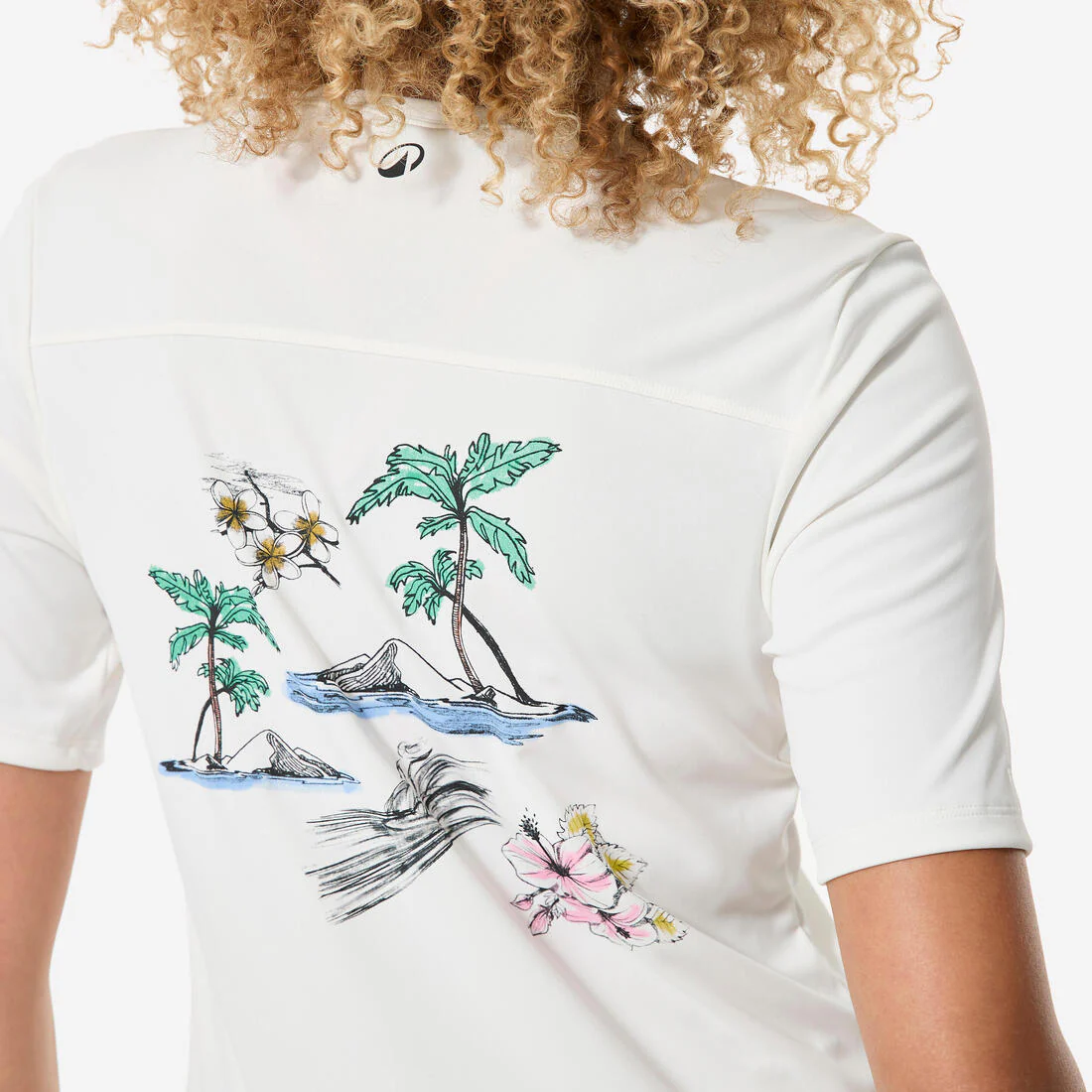 Playera de surf anti-UV con UPF50+ de manga corta beige para mujer Malou - Image 19