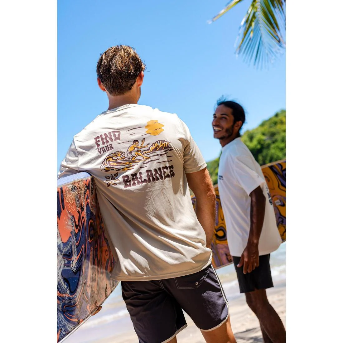 Playera de surf anti-UV de manga corta con estampado para hombre - Image 9