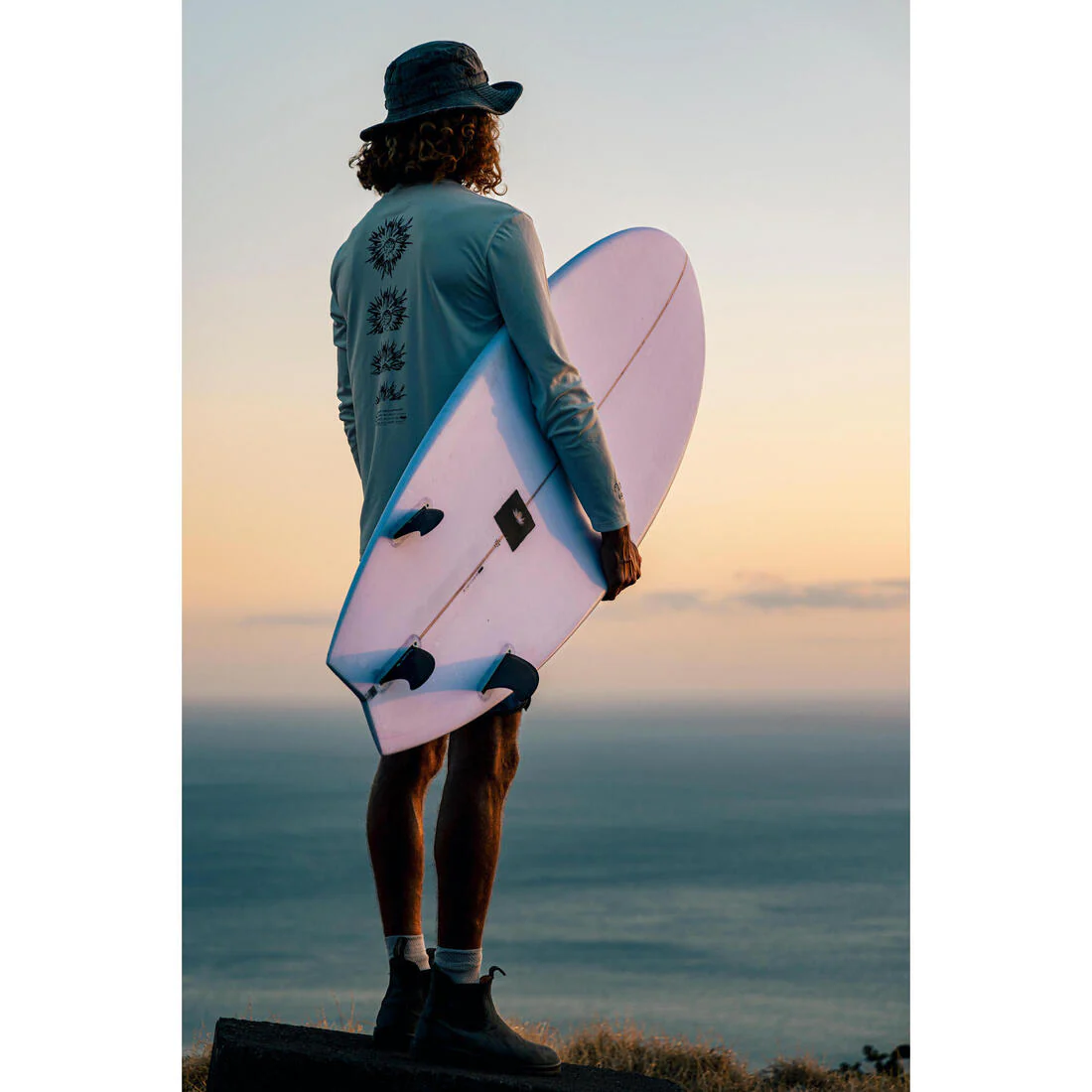 Playera de surf con UPF 50+ de manga corta blanca para hombre Flower - Image 18