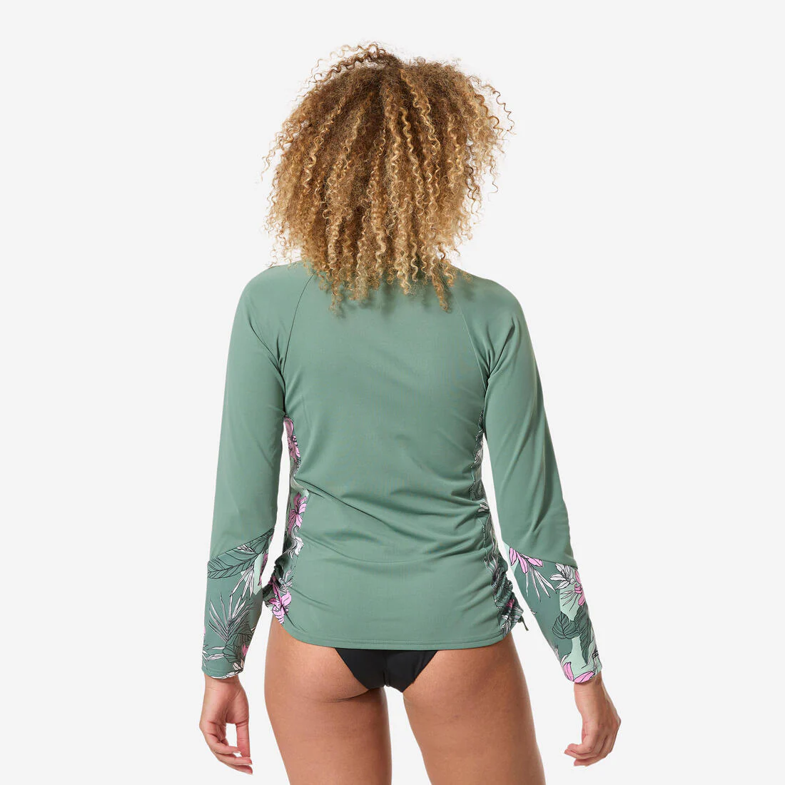 Playera de surf con UPF 50+ de manga larga blanca con flores para mujer Kanika - Image 6