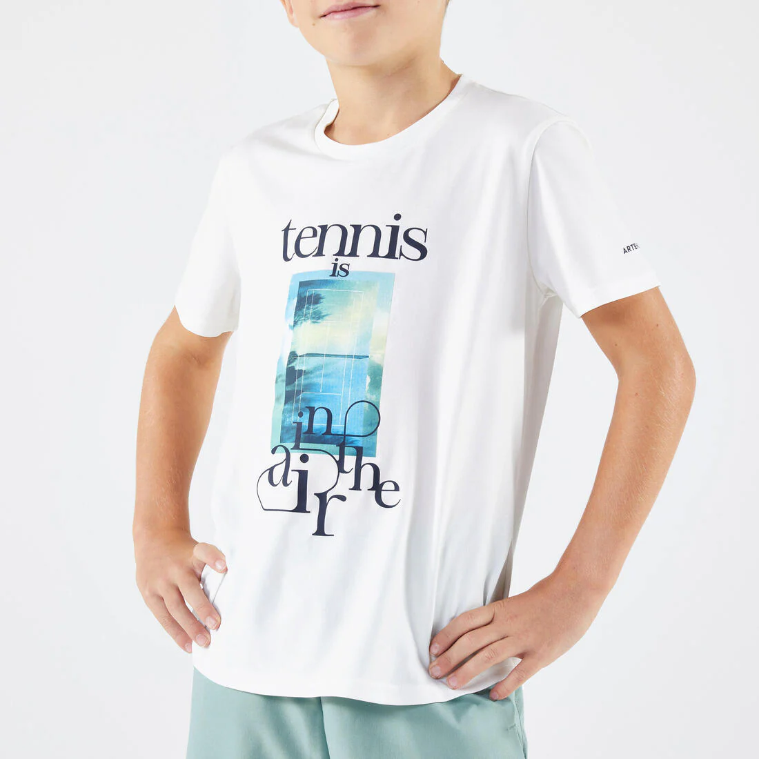 Playera de tenis blanca para niños TTS Essentiel Tennis is in the Air - Image 2